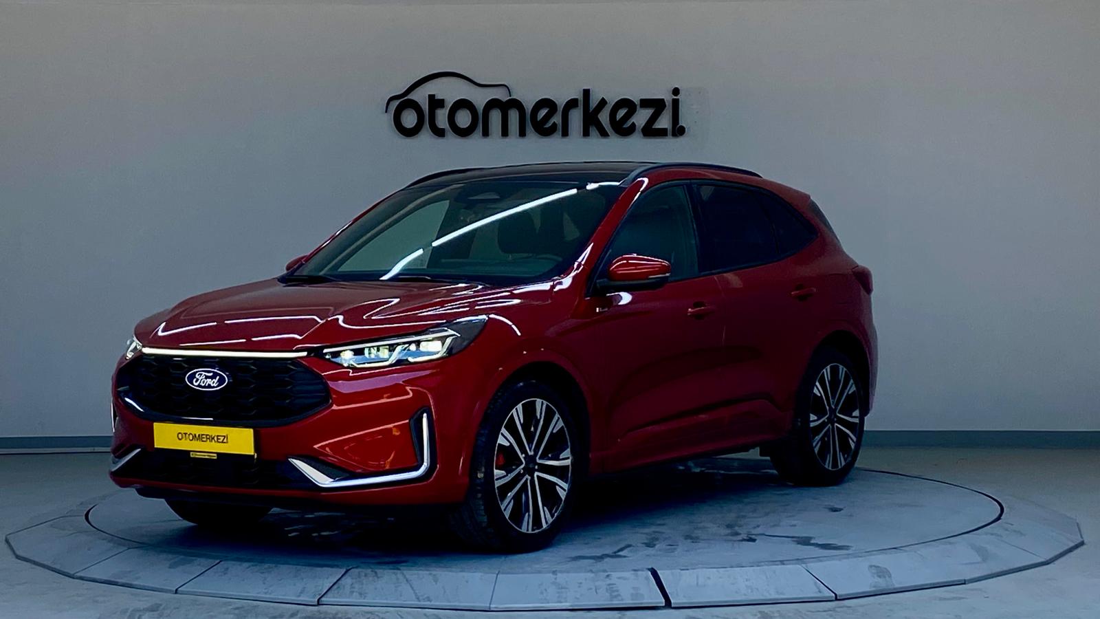 FORD KUGA 1